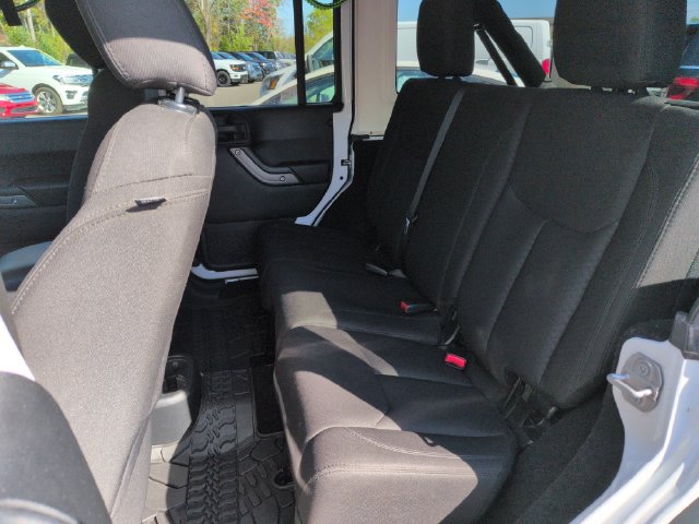 Used 2018 Jeep Wrangler Unlimited Sport AWD/4WD image 22