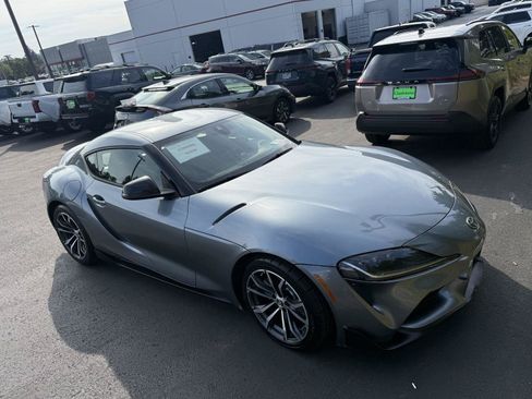 Used 2021 Toyota Supra w/ Safety & Technology Package RWD image 8