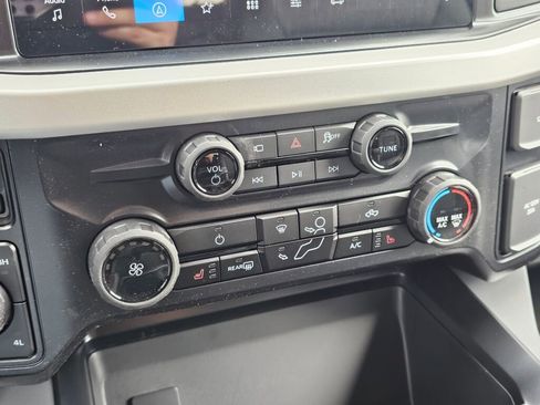 New 2026 Ford F350 XLT w/ XLT Premium Package AWD/4WD image 25