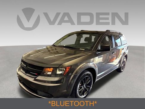 Used 2020 Dodge Journey SE w/ Blacktop Package FWD image 3