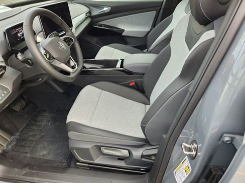New 2026 Volkswagen ID.4 Pro image 12