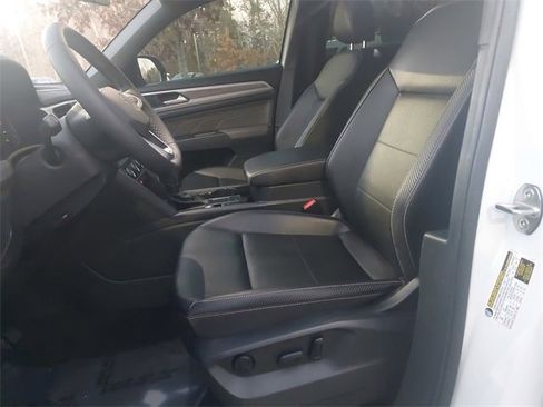 Used 2023 Volkswagen Atlas Cross Sport SE image 15