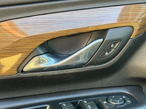 Used 2019 GMC Terrain SLE w/ Driver Convenience Package image 25