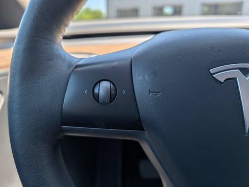Used 2023 Tesla Model Y Long Range AWD/4WD image 20