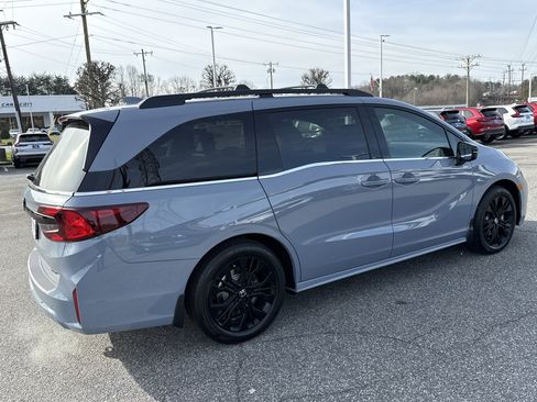 New 2026 Honda Odyssey Sport-L image 9