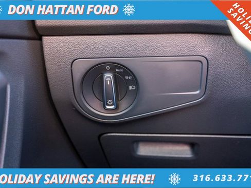 Used 2023 Volkswagen Tiguan SE image 14