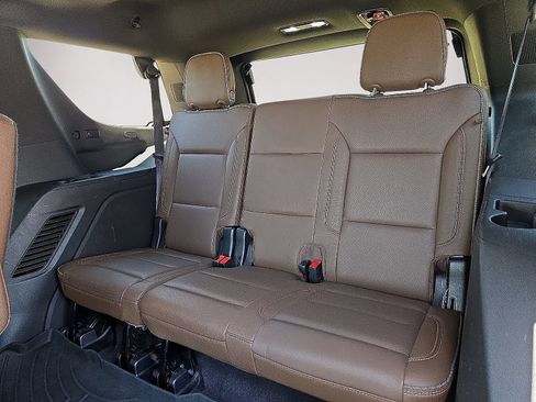Used 2022 Chevrolet Tahoe High Country AWD/4WD image 15