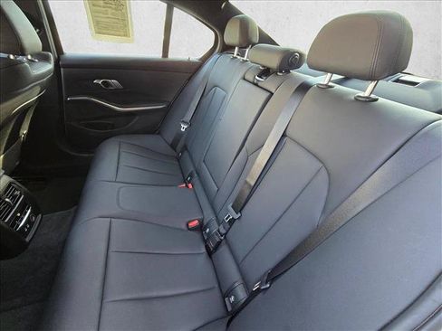 Used 2019 BMW 330i Sedan w/ Convenience Package RWD image 19