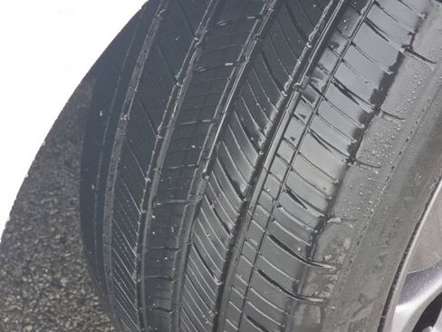 Used 2023 Honda Accord EX image 10