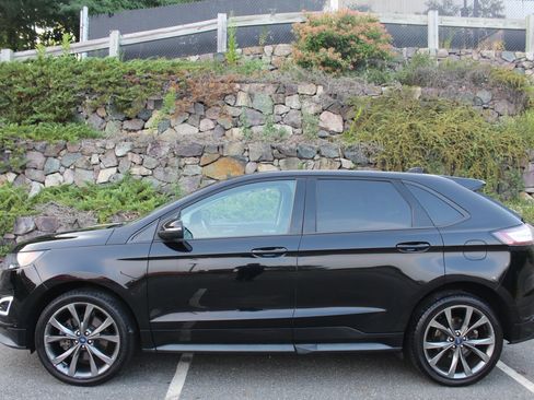 Used 2017 Ford Edge Sport w/ Equipment Group 401A AWD/4WD image 6