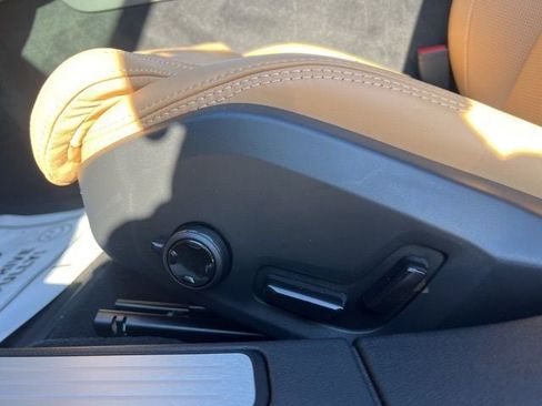 New 2026 Volvo V60 B5 Cross Country Ultra w/ Protection Package Premier image 25