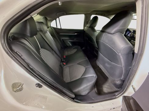 Used 2024 Toyota Camry SE w/ Convenience Package FWD image 27