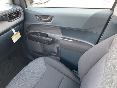 New 2025 Ford Maverick XL w/ Equipment Group 102A image 18