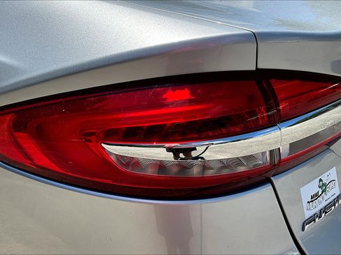 Used 2018 Ford Fusion S image 28