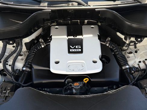 Used 2014 INFINITI QX70 AWD w/ Premium Package image 21