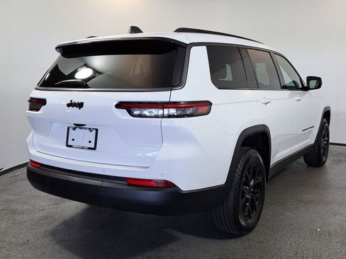 New 2026 Jeep Grand Cherokee L 2WD image 6
