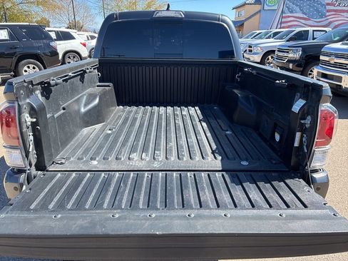 Used 2022 Toyota Tacoma TRD Sport w/ Technology Package AWD/4WD image 21
