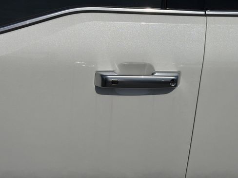 New 2026 Ford F450 Platinum w/ Platinum Plus Package AWD/4WD image 16
