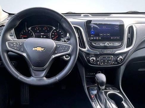 Used 2022 Chevrolet Equinox Premier image 8