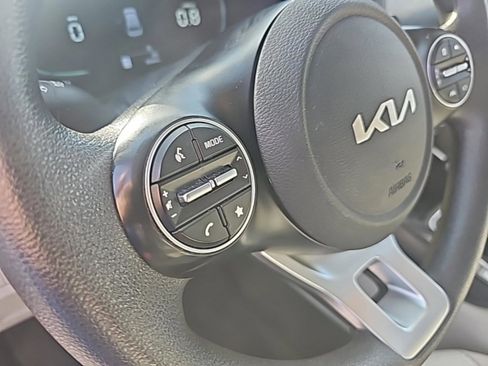 Used 2024 Kia Soul LX image 19