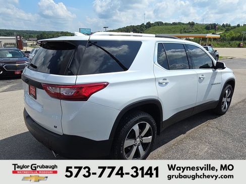 Used 2018 Chevrolet Traverse LT FWD image 8