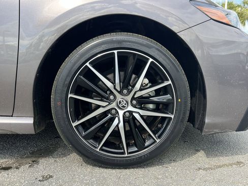 Used 2024 Toyota Camry SE image 13