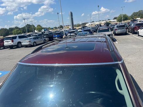 Used 2022 Nissan Armada Platinum w/ Captain's Chairs Package RWD image 9