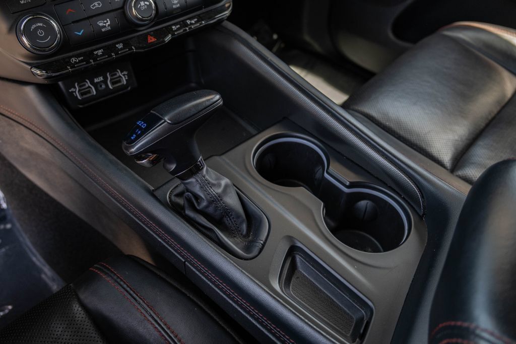 Used 2024 Dodge Durango GT AWD/4WD image 21