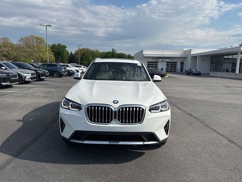 Used 2024 BMW X3 xDrive30i w/ Premium Package AWD/4WD image 2