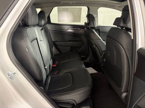 New 2026 Kia Sportage EX AWD/4WD image 44