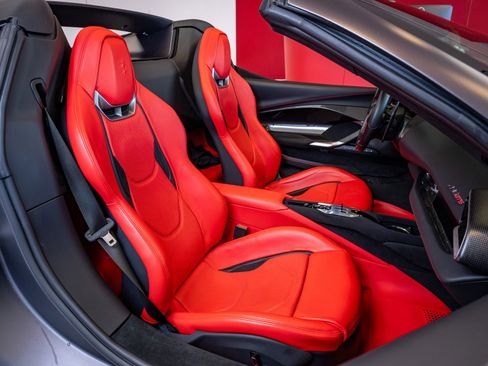 Used 2023 Ferrari 296 GTS image 19