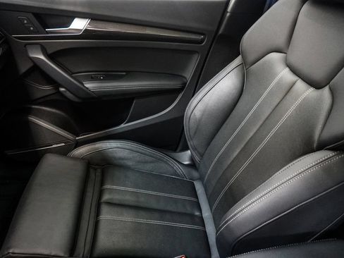 Used 2024 Audi SQ5 Premium Plus w/ S Sport Package AWD/4WD image 27