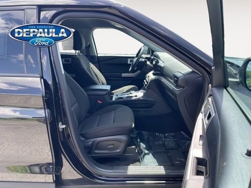 Used 2023 Ford Explorer XLT AWD/4WD image 19