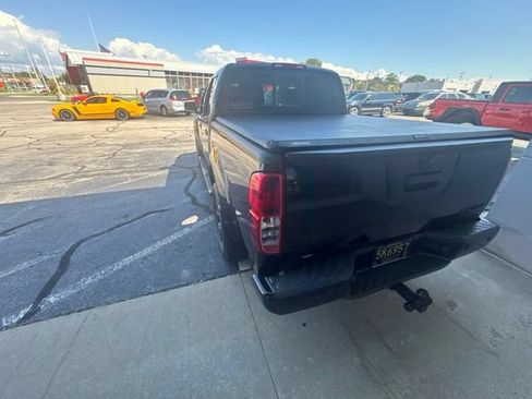 Used 2020 Nissan Frontier SV w/ Midnight Edition Floor Mats AWD/4WD image 8