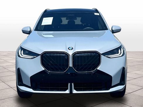 Used 2026 BMW X3 xDrive30i w/ Premium Package AWD/4WD image 2