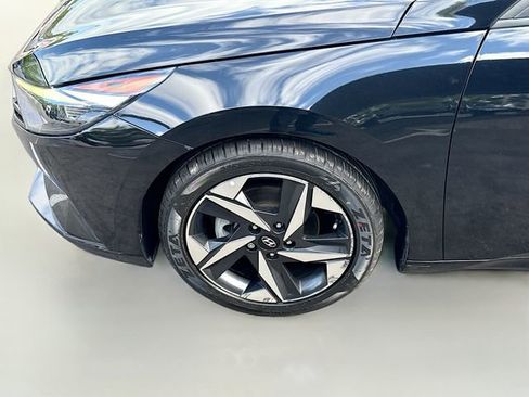 Used 2023 Hyundai Elantra SEL w/ Convenience Package image 28