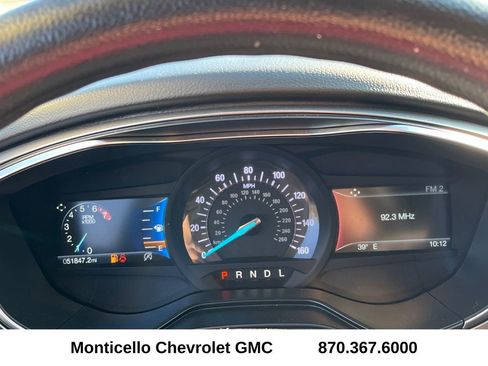 Used 2020 Ford Fusion SE image 12