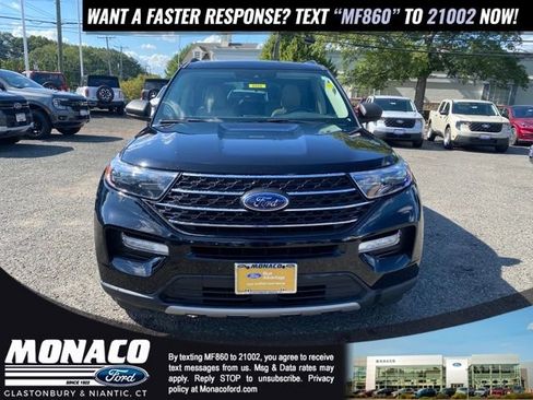 Certified 2022 Ford Explorer XLT w/ Equipment Group 202A image 3