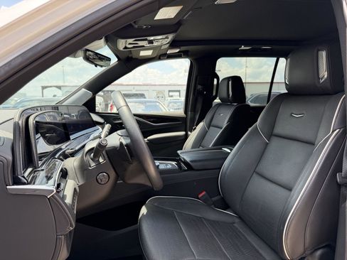 Used 2023 Cadillac Escalade Sport w/ Touring Package AWD/4WD image 8
