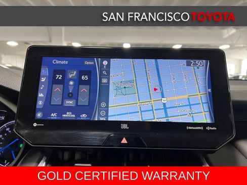 Certified 2021 Toyota Venza XLE image 28