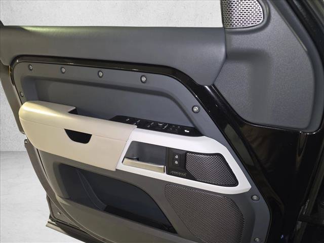 Certified 2023 Land Rover Defender 110 X-Dynamic SE AWD/4WD image 26