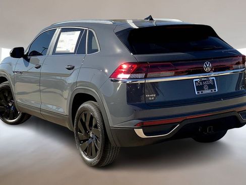 New 2026 Volkswagen Atlas Cross Sport SE AWD/4WD image 3