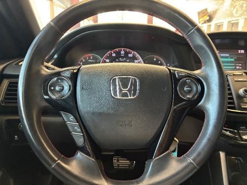 Used 2017 Honda Accord Sport Special Edition image 19