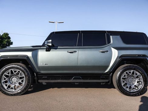 Used 2024 GMC Hummer EV 3X AWD/4WD image 8