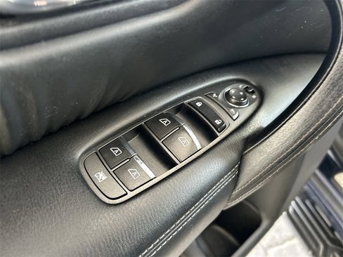 Used 2017 INFINITI QX80 2WD image 12