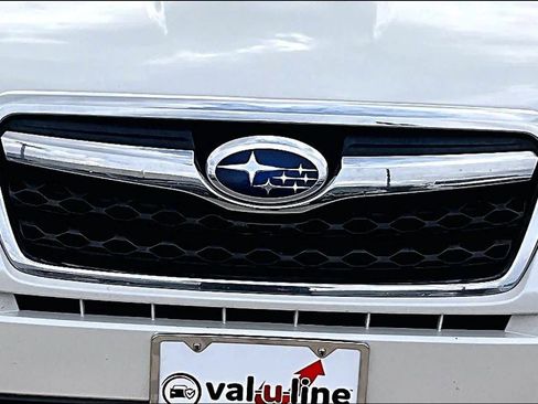 Used 2015 Subaru Forester 2.5i w/ Alloy Wheel Package image 30