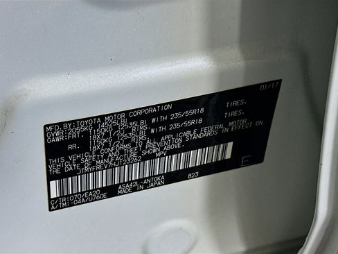Used 2017 Toyota RAV4 Limited w/ Advanced Technology Package FWD image 12