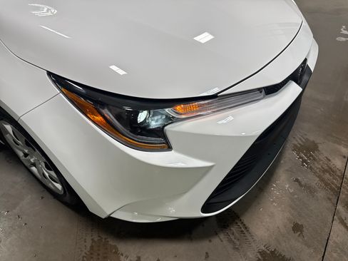 Used 2025 Toyota Corolla LE FWD image 36