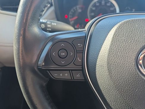 Used 2022 Toyota Corolla Cross LE image 21