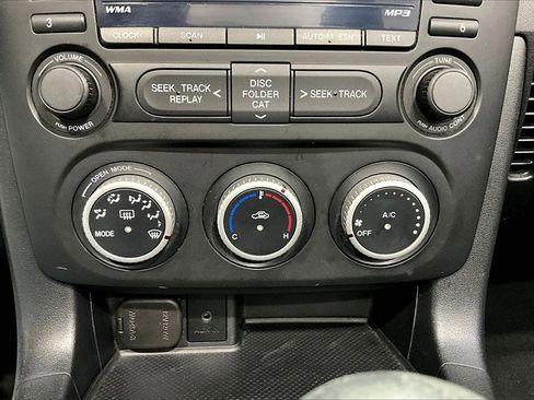 Used 2013 MAZDA MX-5 Miata Sport image 13